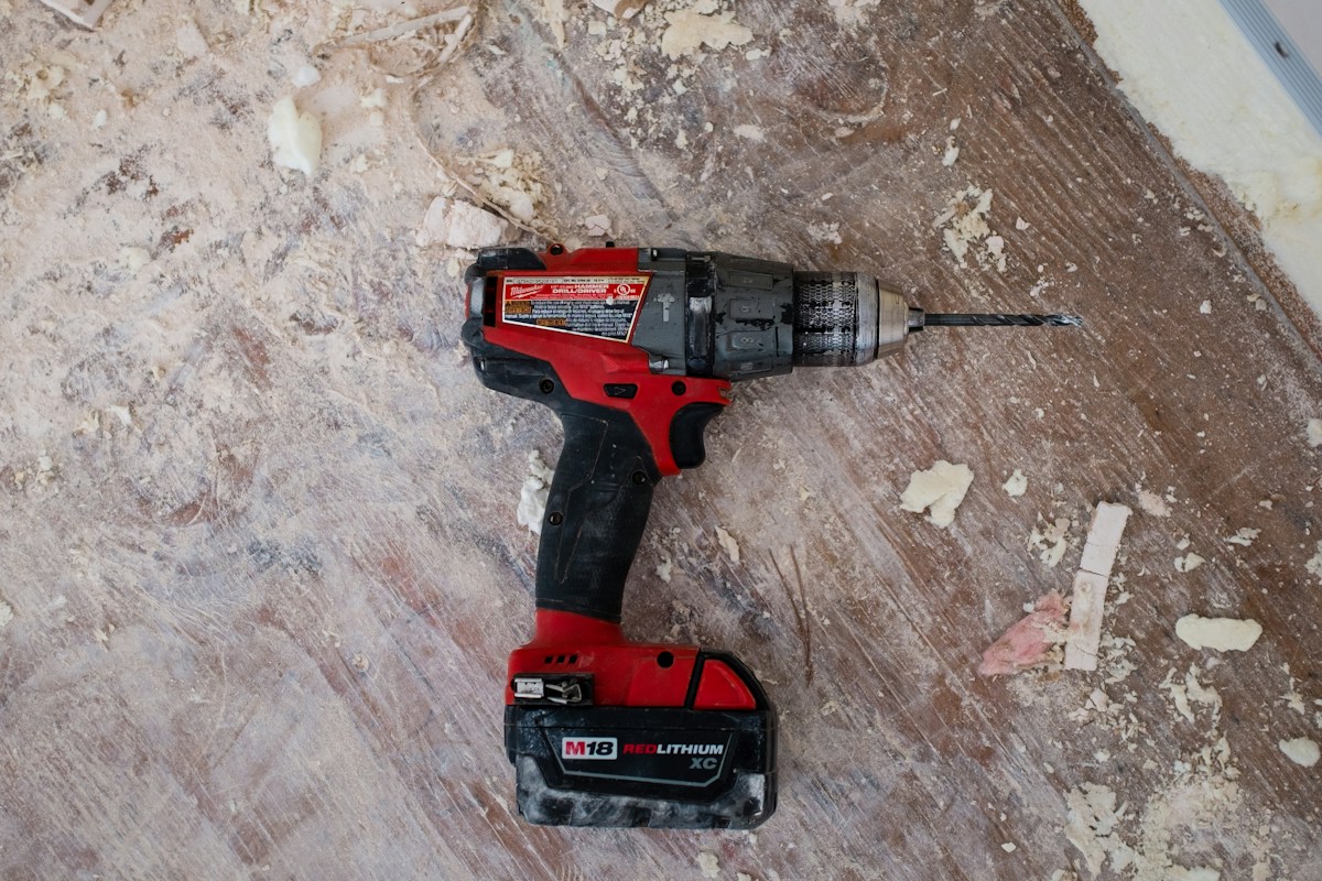 Tools & Hardware