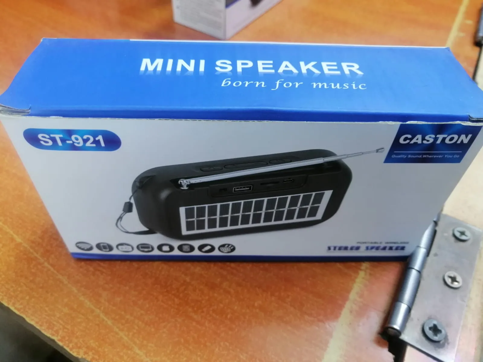 ST 921  mini solar speaker 