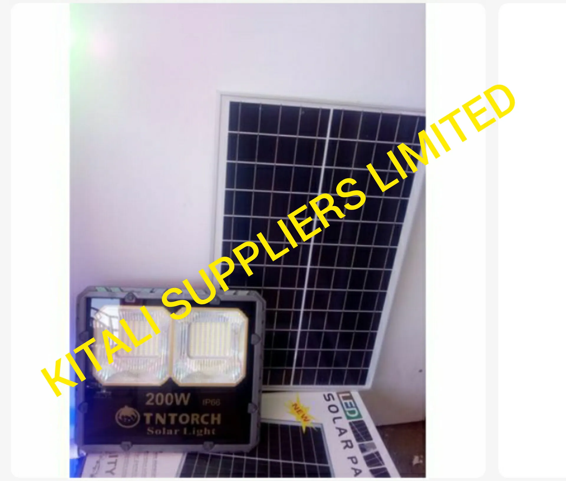 200w solar security floodlight built-in large storage battery over 39000mah,