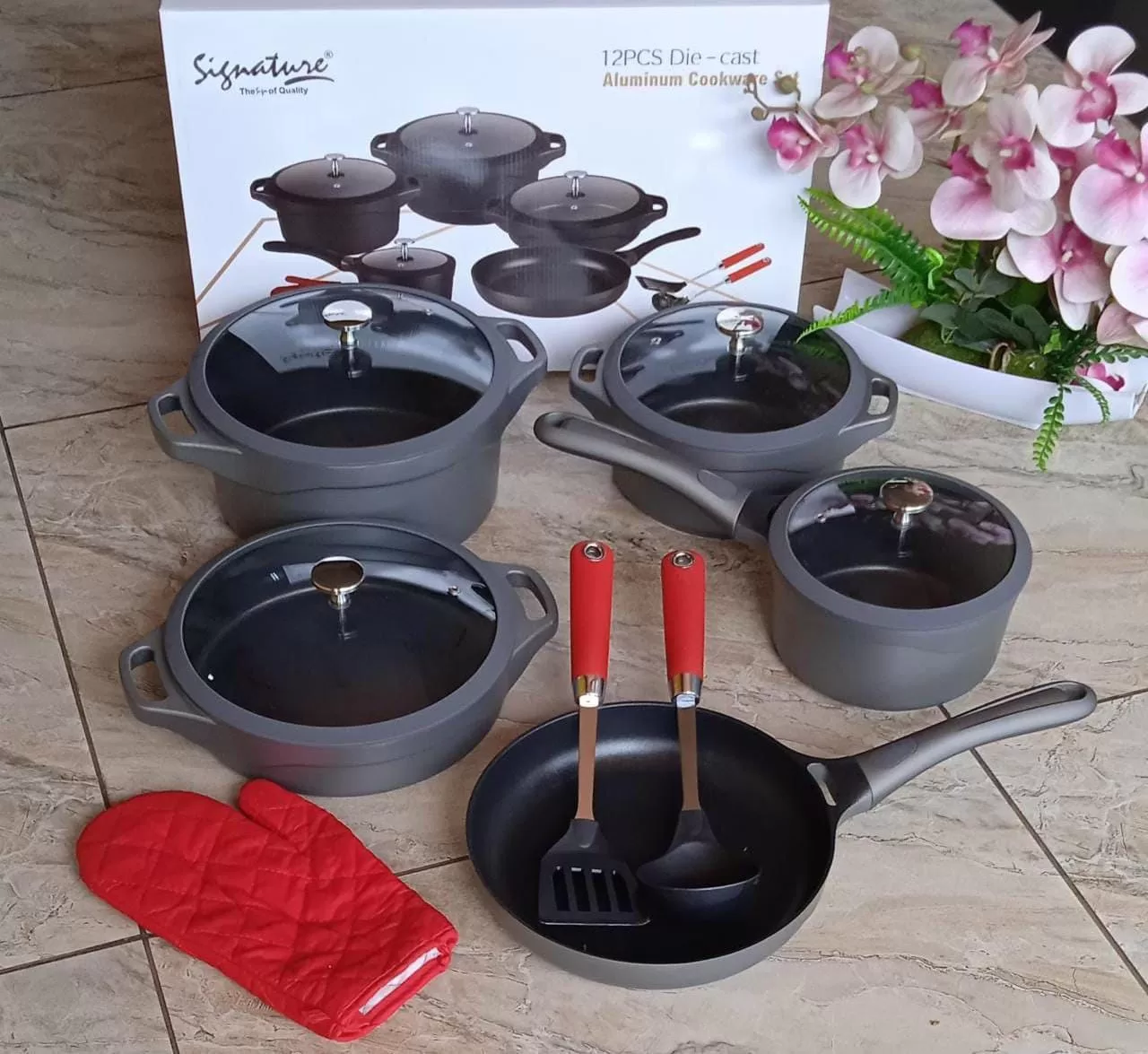 12pcs aluminium die cast cookware