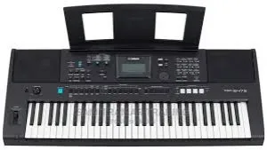Yamaha PSR -473 KEYBOARD With  Bits